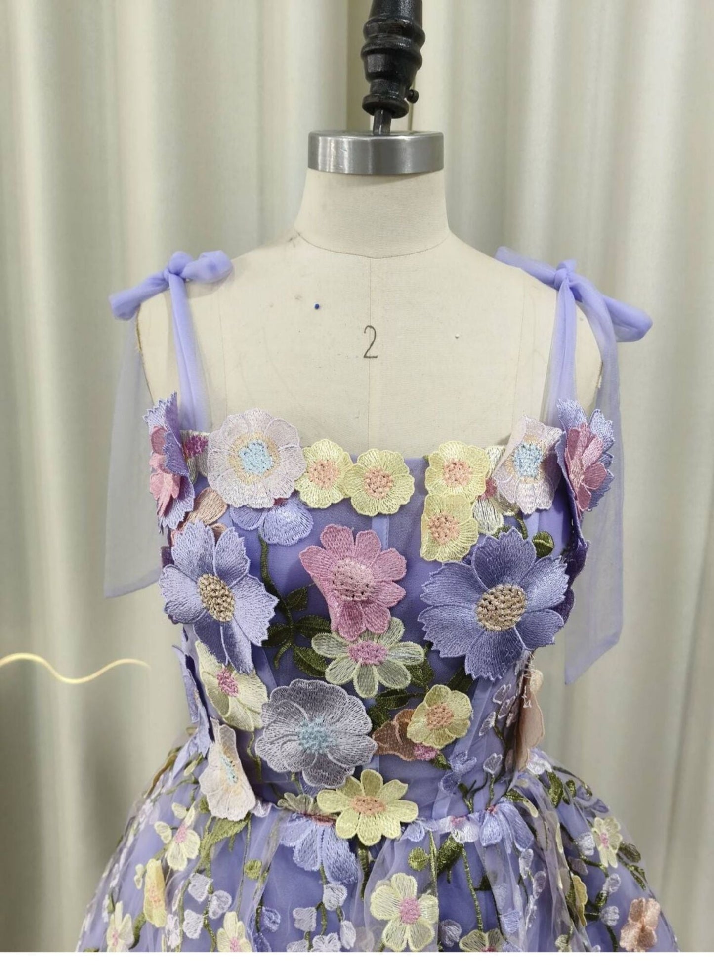 Cute A Line Spaghetti Straps Lilac Tulle Lace Formal Homecoming Dresses 18th Birthday Outfits Graduation Dress Short Mini Hoco Dresses DH2538