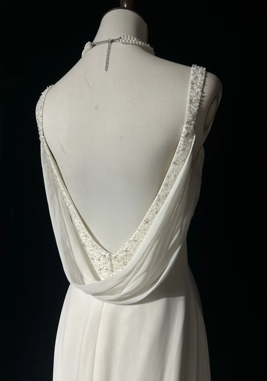 Vintage Bridal Dress Mermaid Spaghetti Straps Backless Chiffon White Beads Long Wedding Dress Retro Wedding Dresses Modest Wedding Gowns DH2669