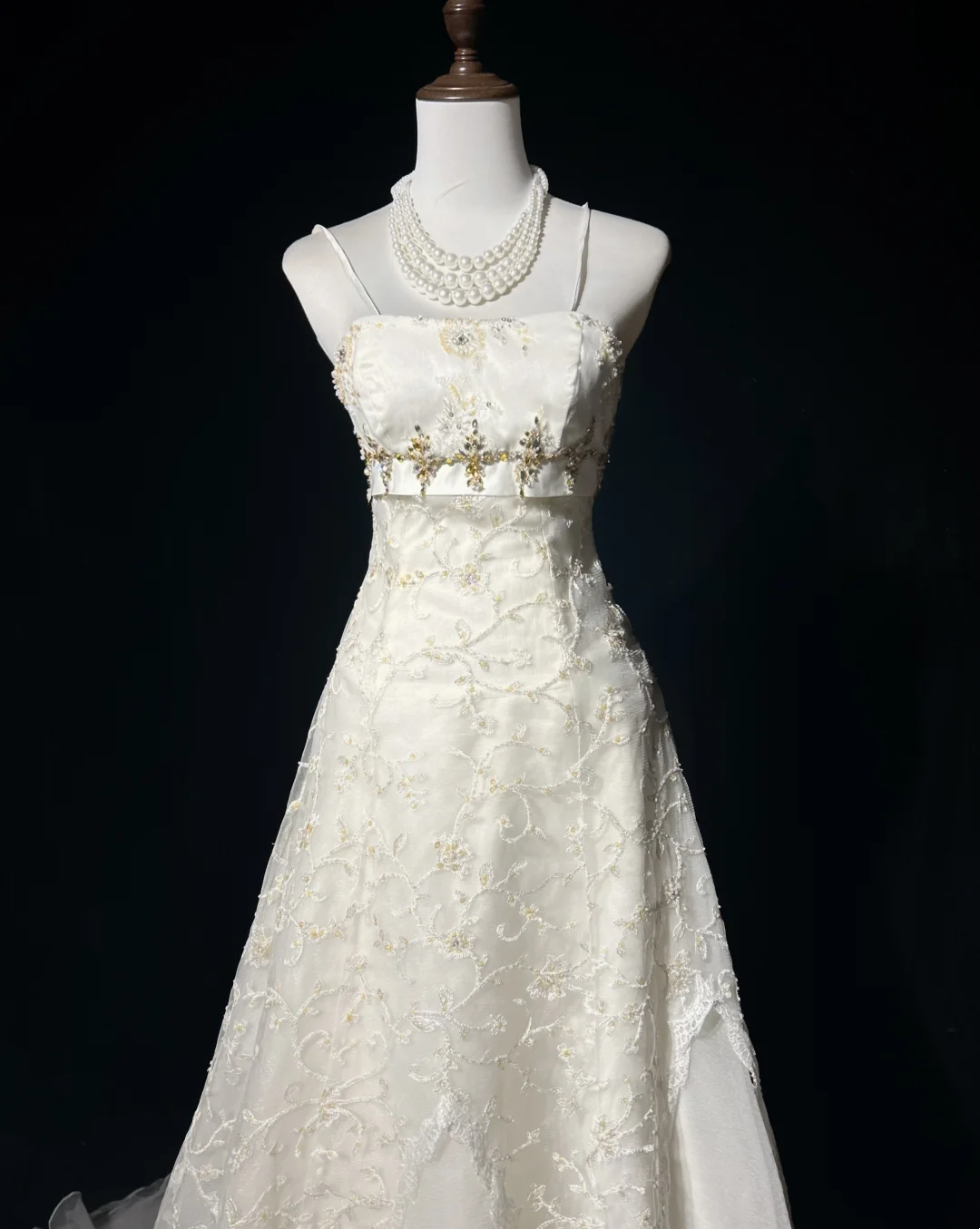 Vintage Bridal Dress Ball Gown Spaghetti Straps Lace Ivory Long Wedding Dress Retro Wedding Dresses Modest Wedding Gowns DH2681