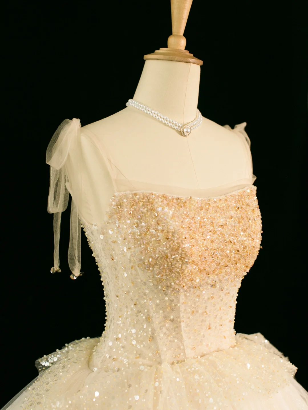 Elegant Wedding Dress Ball Gown Straps Sleeveless Ivory Tulle Summer Long Wedding Dresses Bride Dress Bridal Gowns DH356