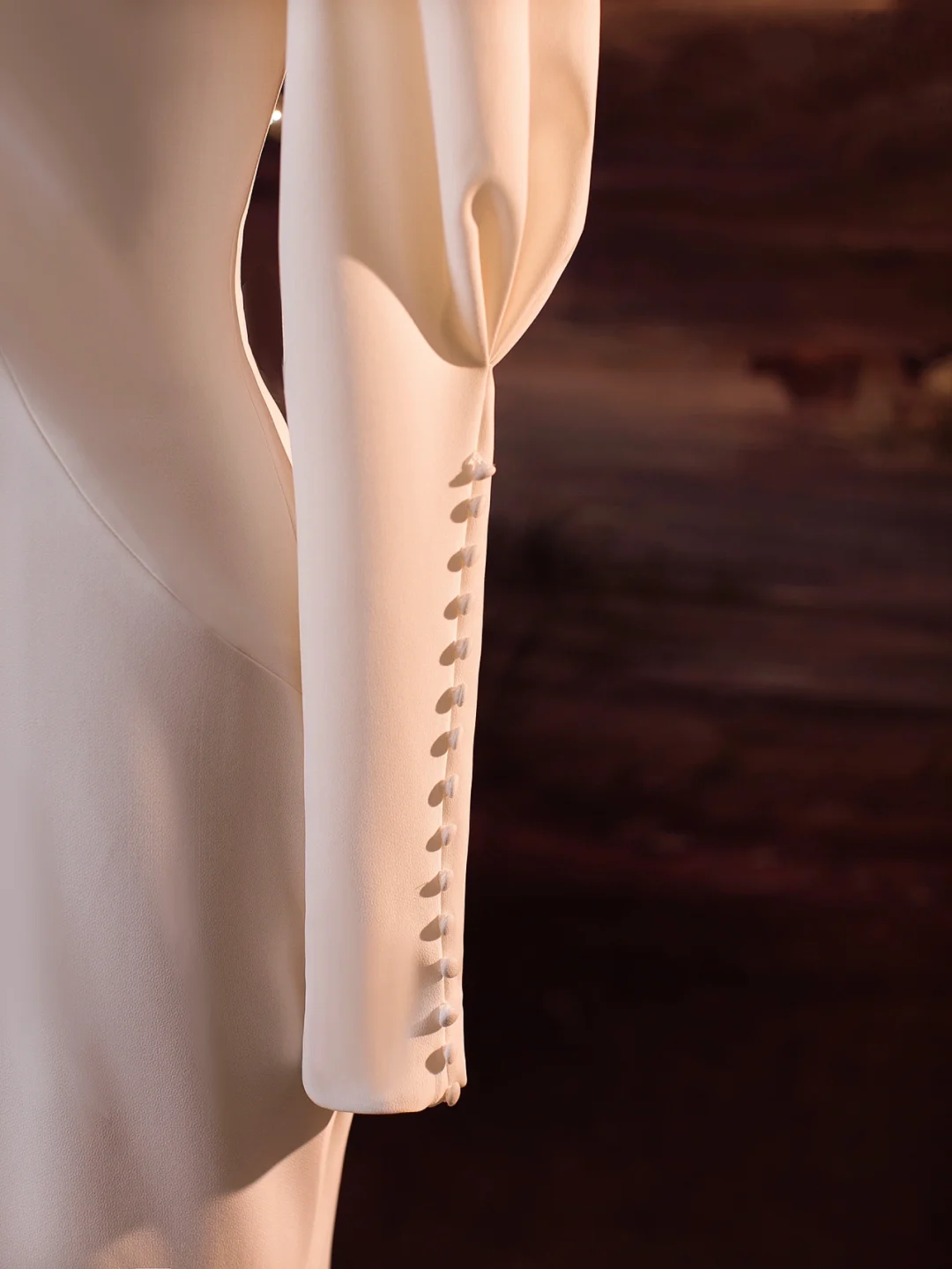 Vintage Wedding Dress Mermaid V Neck White Long Sleeves Satin Long Wedding Dresses Bridal Gowns Brides Gown DH407