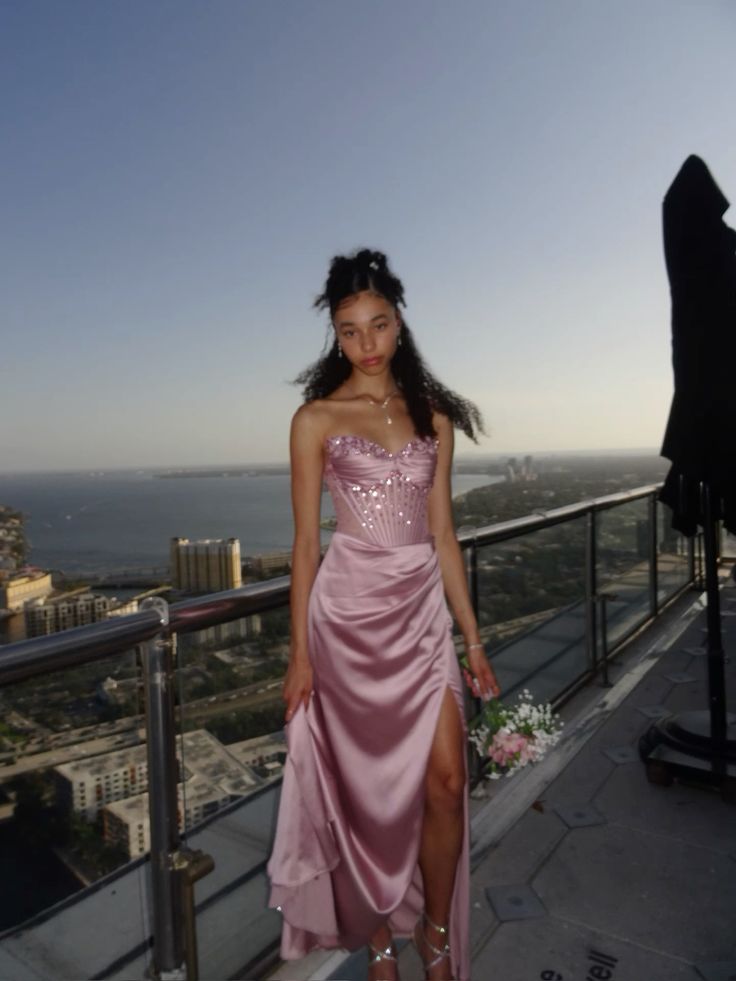 Elegant A line Sweetheart Pink Slit Satin Long Prom Dresses Party Dress Summer 20th Birthday Outfits 18th Birthday Dresses DH468