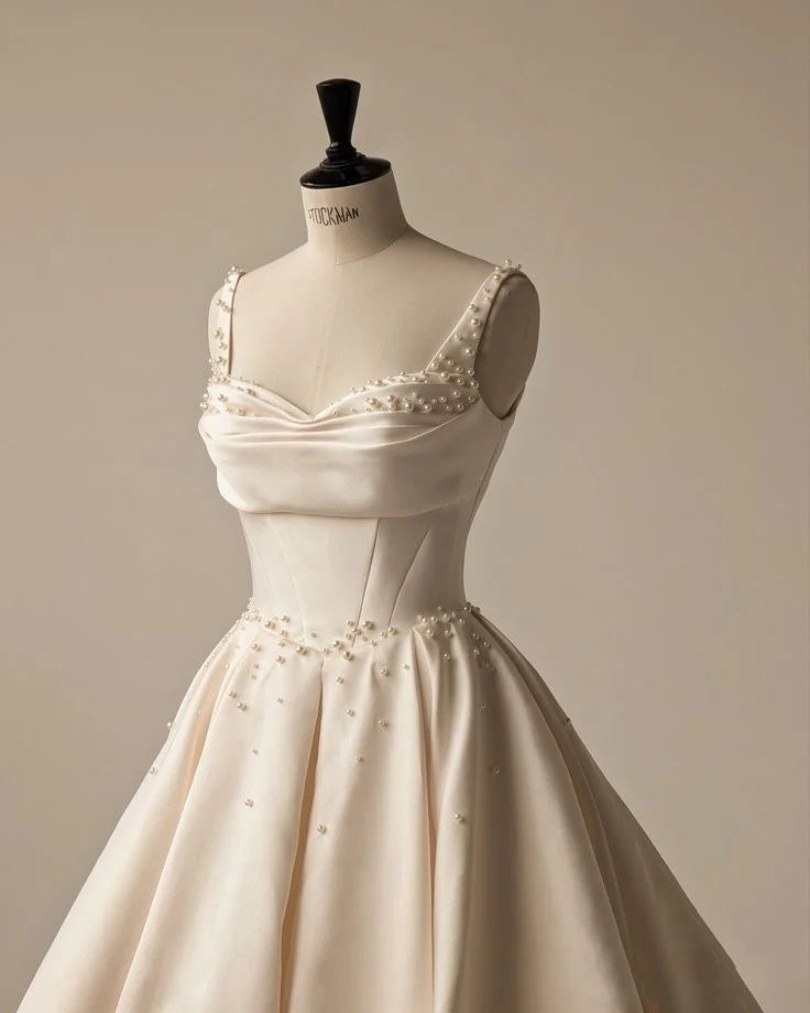 Unique Wedding Dress Ball Gown Straps Neck Satin Long Wedding Dresses Bridal Gowns Elegant Brides Gown DH732