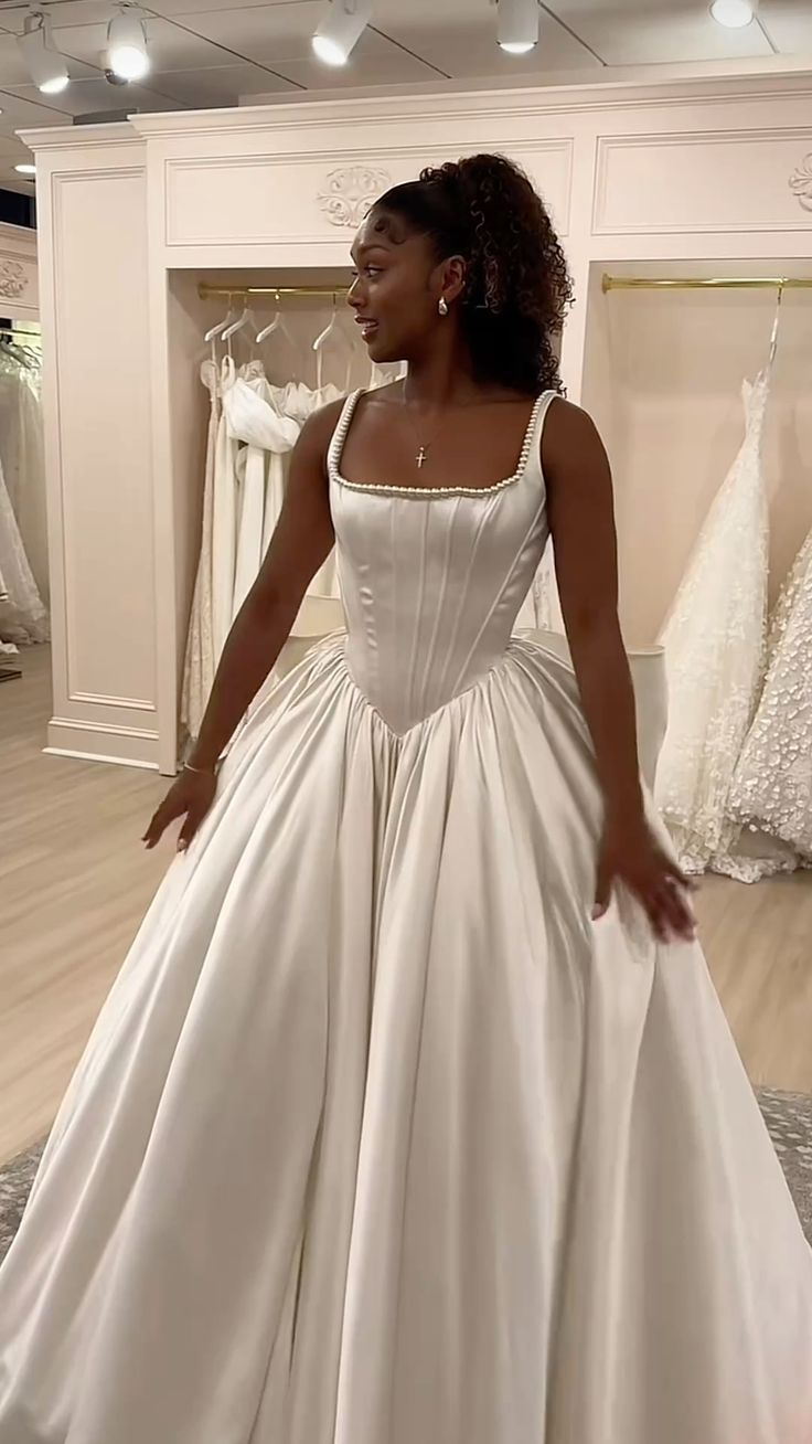 Classic Bridal Gown Ball Gown Square Neck Sleeveless Satin White Wedding Dresses Minimalist Bridal Gowns DH740