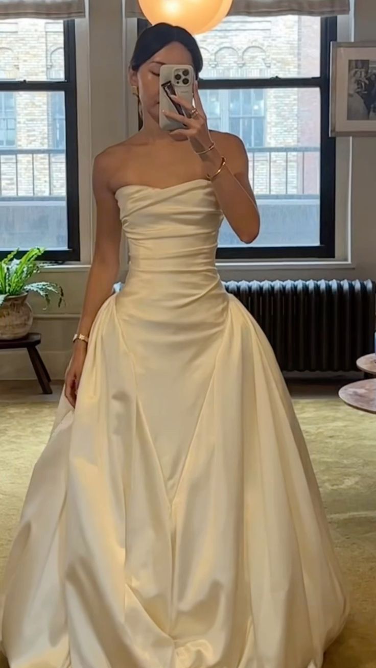 Ethereal Wedding Dress Sheath Strapless Satin Long Ivory Wedding Dresses Bridal Gowns DH863