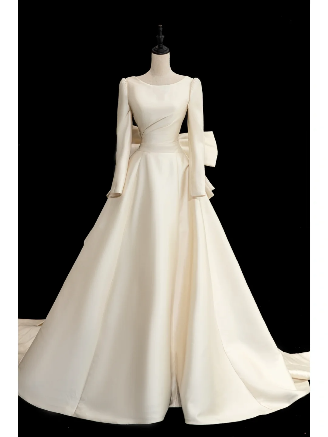 Timeless Bridal Gown Ball Gown Scoop Long Sleeves Satin Long Wedding Dresses Elegant Bridal Gowns DH871