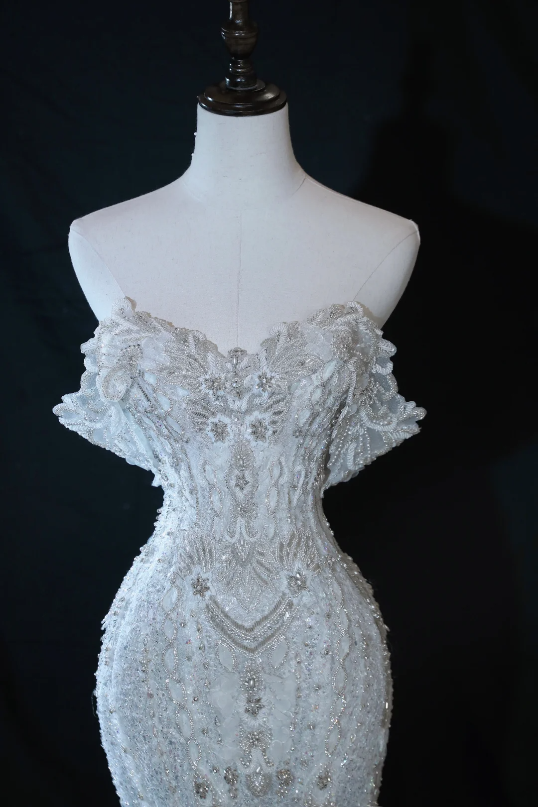 Timeless Bridal Gown Mermaid Off The Shoulder Silver Sequin Cap Sleeves Long Wedding Dresses Elegant Bridal Gowns DH897