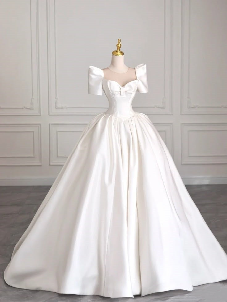 Timeless Bridal Dress Ball Gown Sweetheart Short Sleeves Satin White Wedding Dresses Elegant Bridal Gowns DH905