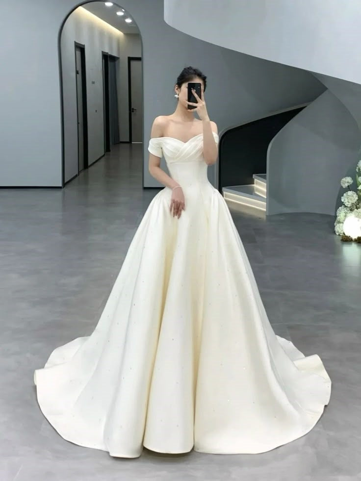 Timeless Bridal Gown Ball Gown Off The Shoulder White Short Sleeves Long Wedding Dresses Elegant Bridal Gowns DH909