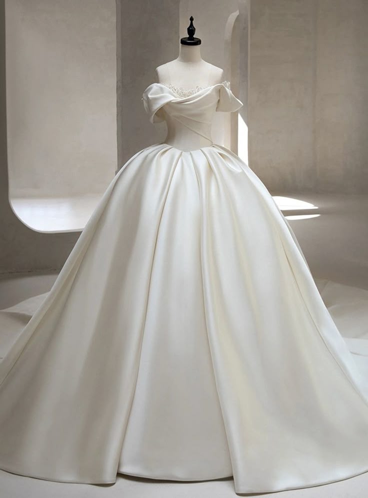 Princess Bridal Gown Ball Gown Off The Shoulder White Short Sleeves Long Wedding Dresses Elegant Bridal Gowns DH922