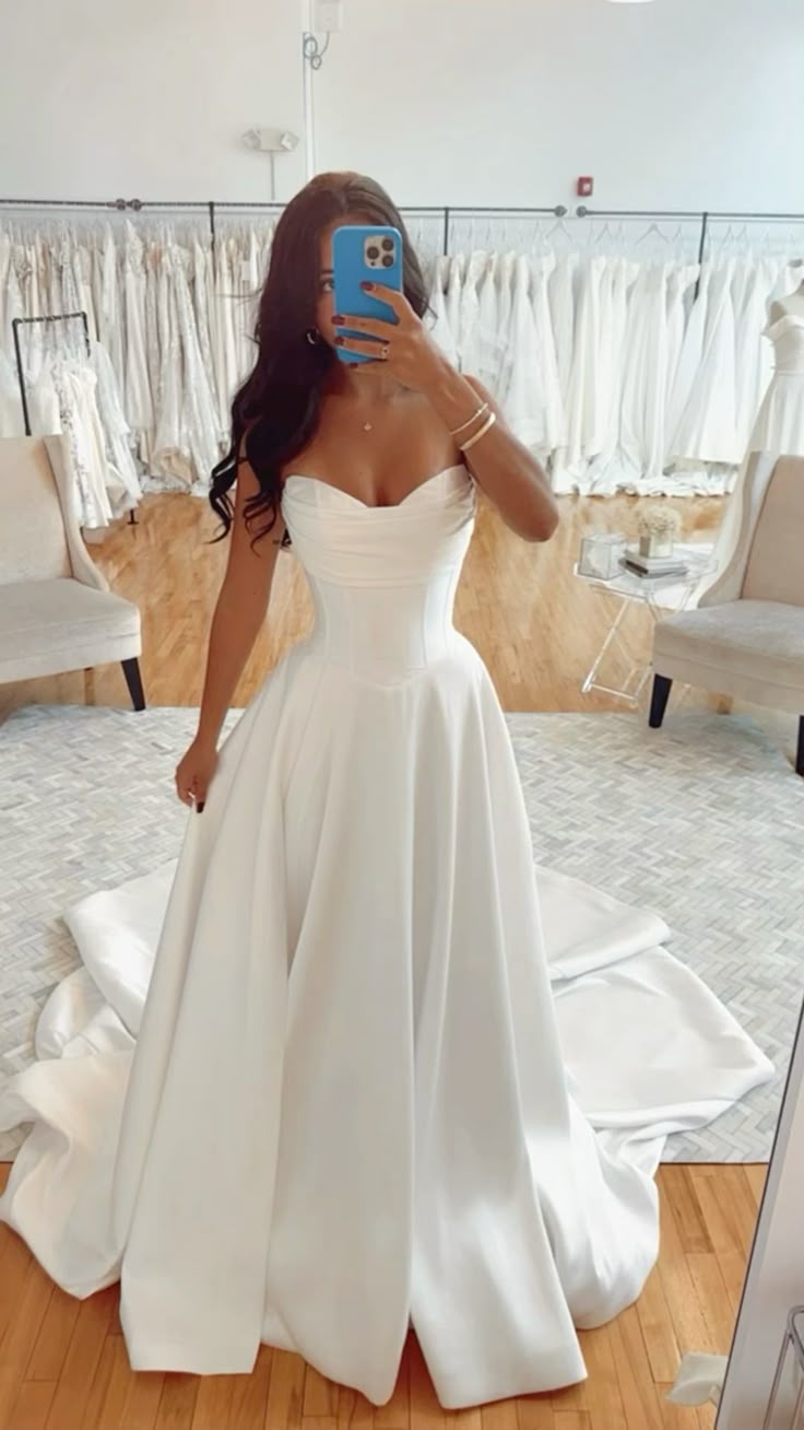 Unique Bridal Gown A Line Sweetheart Neck Satin Sleeveless Pleated Wedding Dresses Modest Bridal Gowns DH944