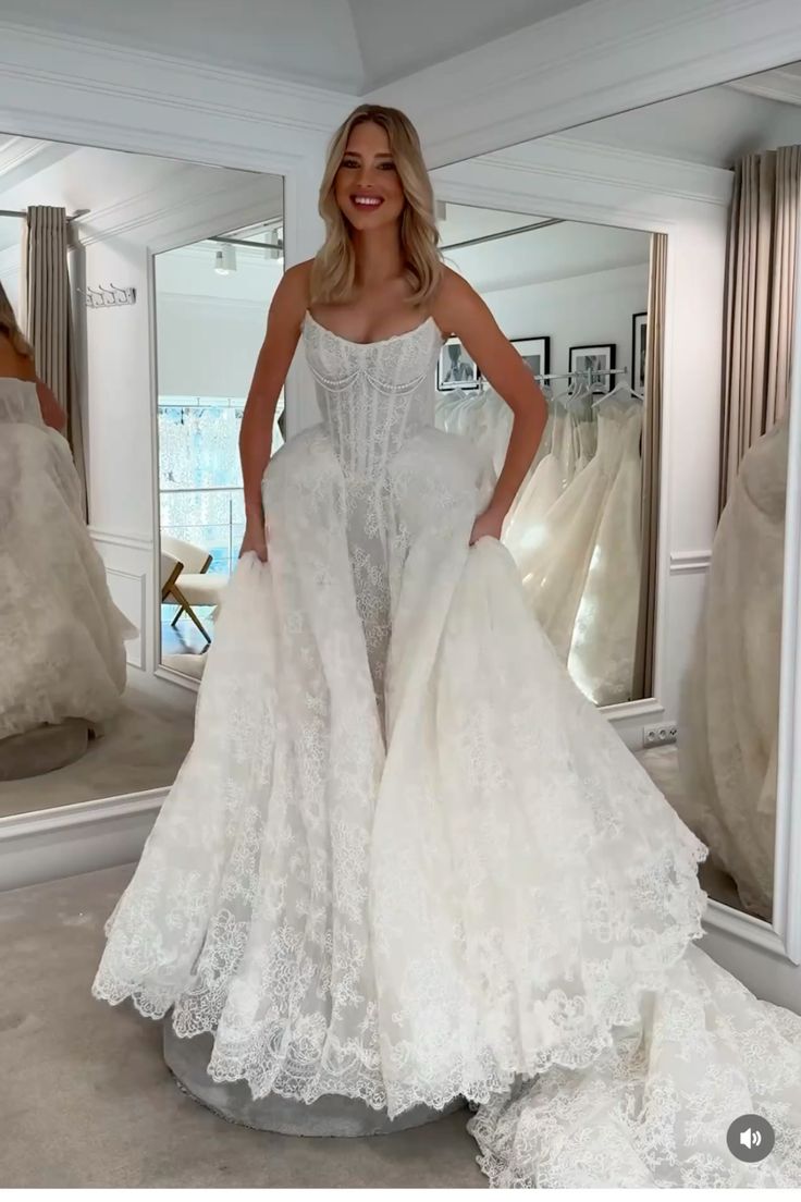 Unique Bridal Gown Mermaid Strapless Lace Sleeveless White Wedding Dresses Modest Bridal Gowns DH951