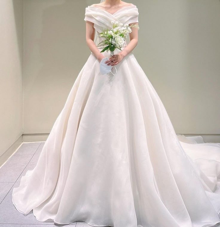 Timeless Bridal Gown Ball Gown Off The Shoulder White Long Pleated Organza Wedding Dresses Elegant Bridal Gowns DH959