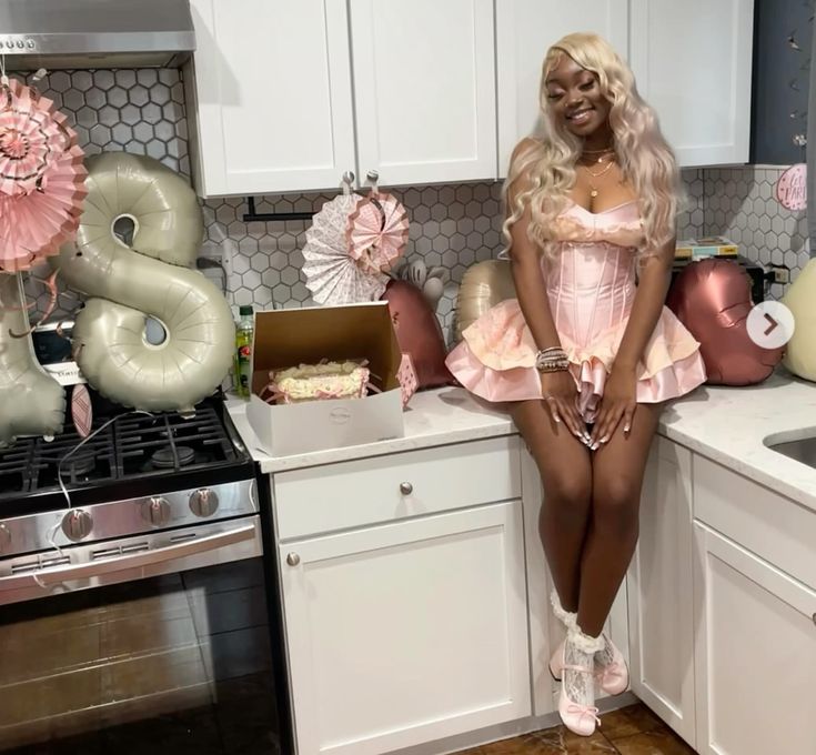 Sexy Ball Gown Sweetheart Satin Short Summer Birthday Dress Hoco Dress Birthday Outfit 18th Birthday Mini Party Dresses DP1060