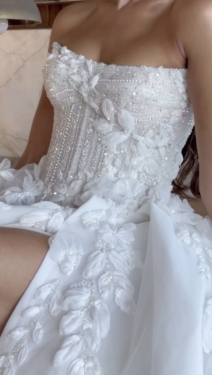 Ethereal Wedding Dress Ball Gown Strapless Lace White Wedding Dresses Corset Bridal Gowns DP1178