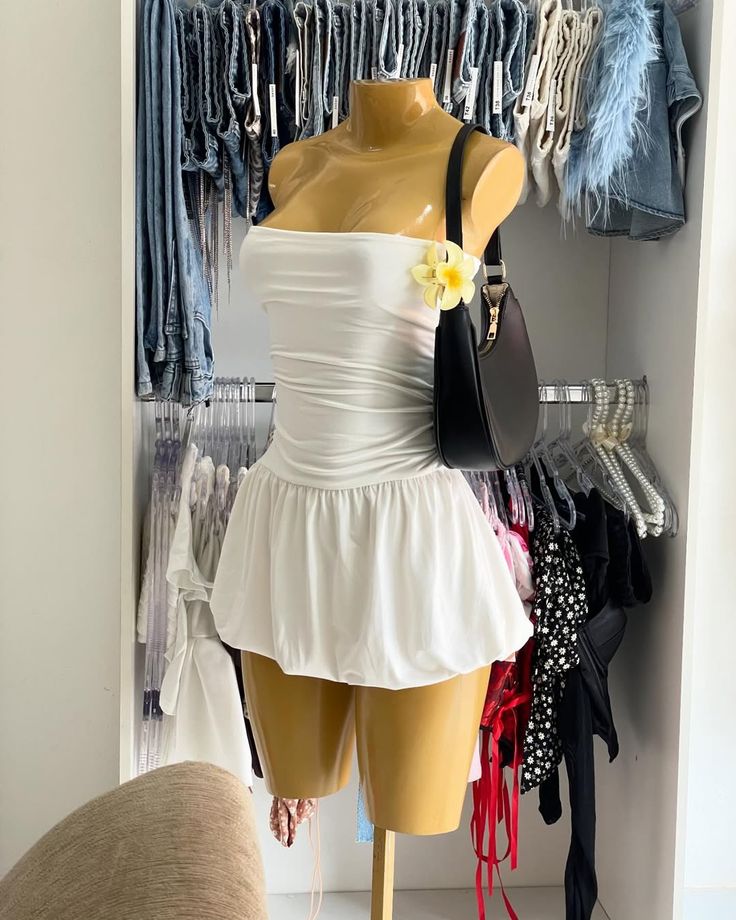 Pretty A line Strapless White Satin Sleeveless Summer Birthday Dress Hoco Dress Birthday Outfit 19th Birthday Mini Cocktail Dresses DP1224