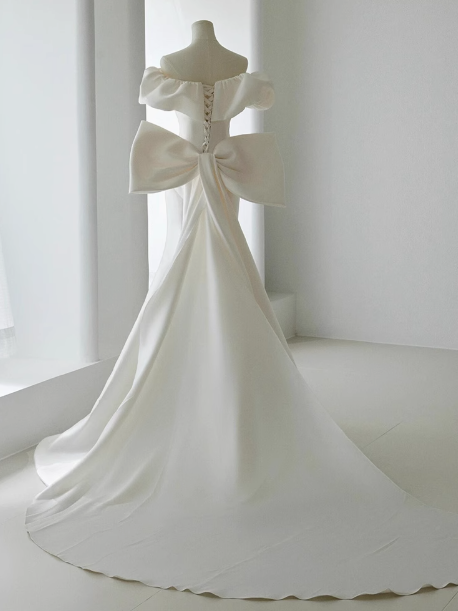 Ethereal Wedding Dress Ball Gown Off The Shoulder Satin Wedding Dresses Bridal Gowns DP1661