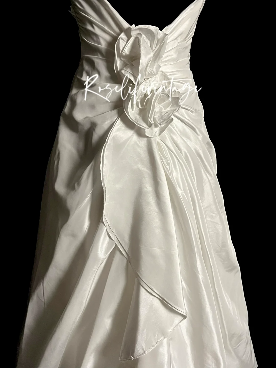 Vintage Wedding Dress A line Halter White Satin Long Wedding Dresses Bridal Gowns DP2035