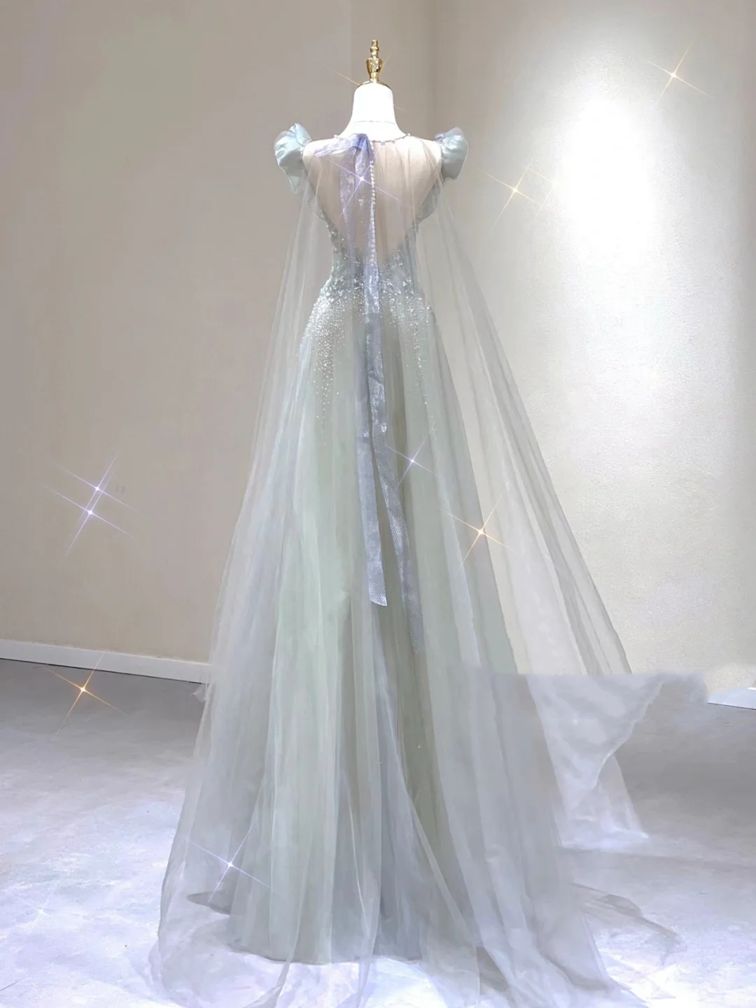 Pretty A Line Scoop Sleeveless Long Beads Tulle Prom Dresses Evening Dresses DP327