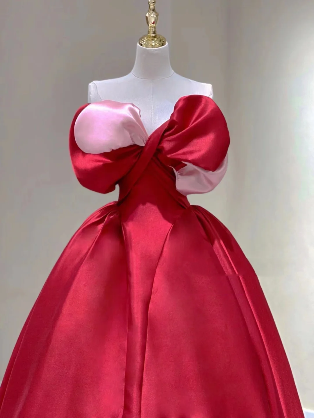 Pretty Ball Gown Sweetheart Red Satin Long Prom Dresses Evening Dresses DP331