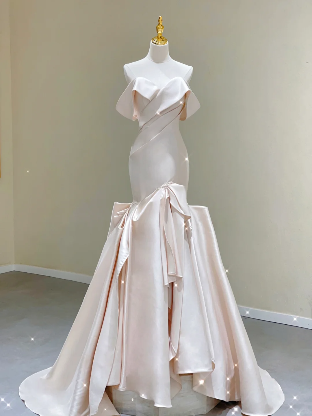 Unique Mermaid Off The Shoulder Ruffles Layers Long Satin Pink Wedding Dresses Brides Dress DP333