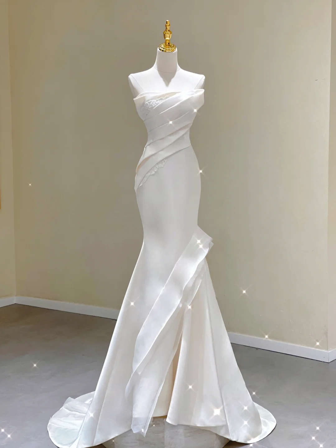 Unique Mermaid Strapless Neckline Satin Long Wedding Dresses White Brides Dress DP334
