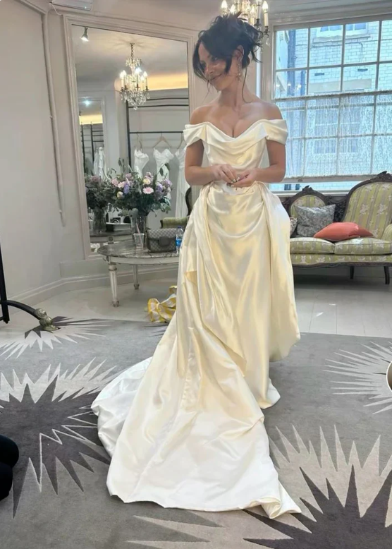Chic Bridal Gown Wedding Dress Elegant A Line Satin Long Wedding Dress Off The Shoulder Bridal Gowns DP632