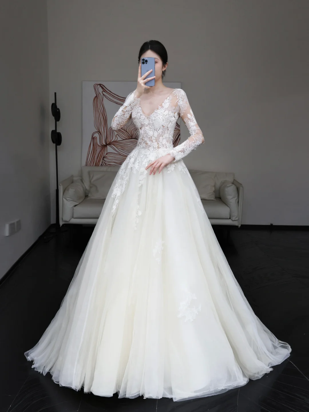 Unique Bridal Gown Ball Gown V Neckline Long Sleeves White Lace Wedding Dresses Bridal Gowns DP843