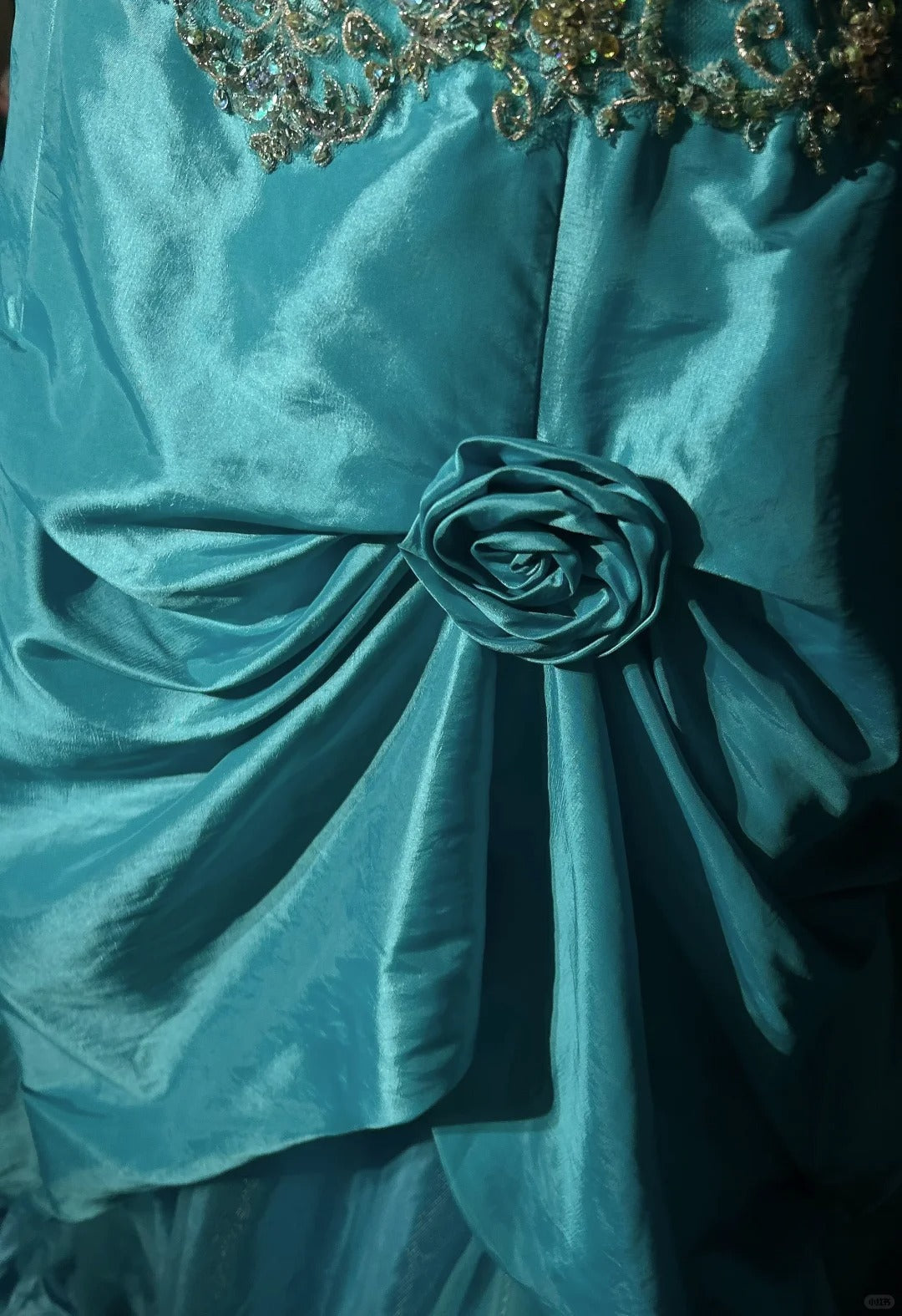 Blue A-Line Spaghetti Straps Satin Beaded Long Prom Dress Sweetheart Neck Applique Graduation Prom Dress ED01627