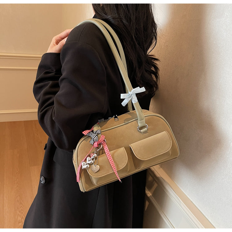 Popular all-match shoulder bag with pendant, large capacity commuter bag ED01092