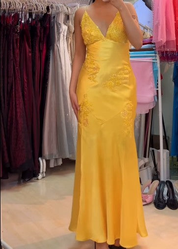 Chic A-Line Satin Spaghetti Straps Green Vintage Backless Long Prom Dresses ED01470