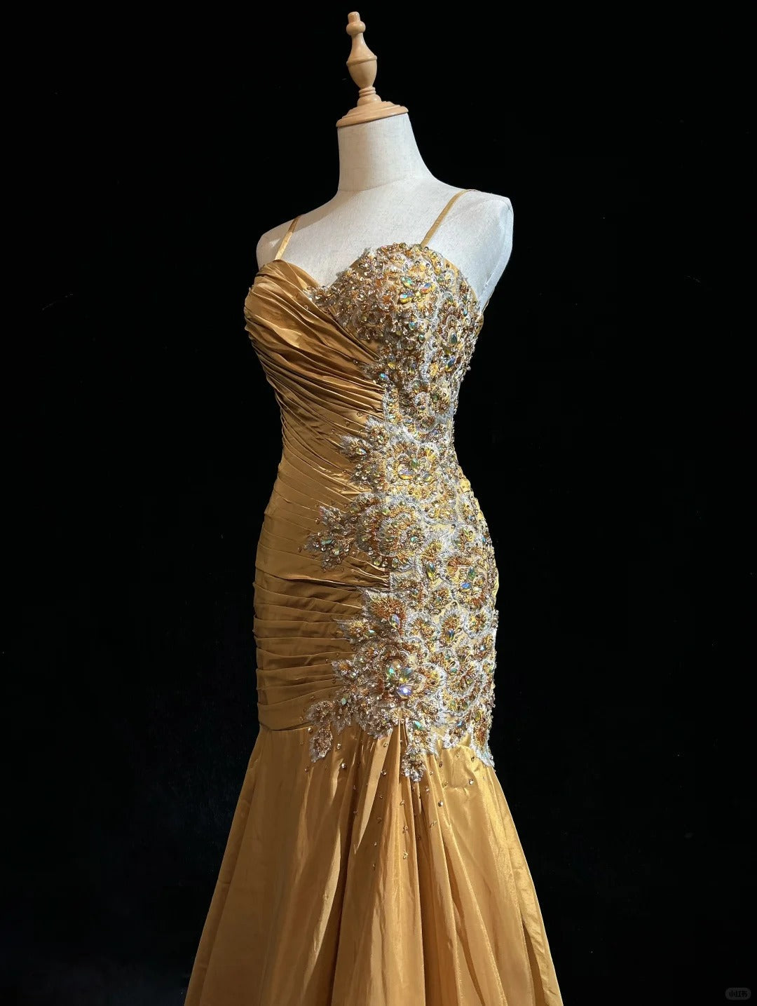 Vintage Green Mermaid Spaghetti Strap Satin Beaded Sequin Long Prom Dress Sweetheart Neck Evening Dress ED01607