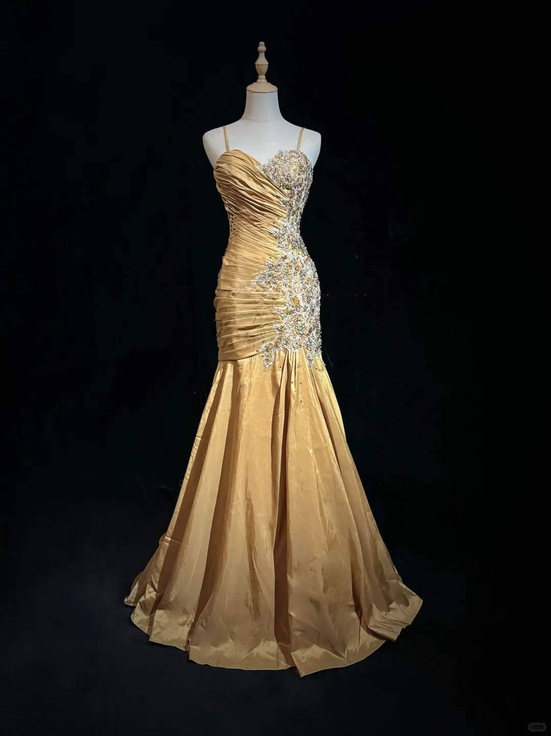 Vintage Green Mermaid Spaghetti Strap Satin Beaded Sequin Long Prom Dress Sweetheart Neck Evening Dress ED01607