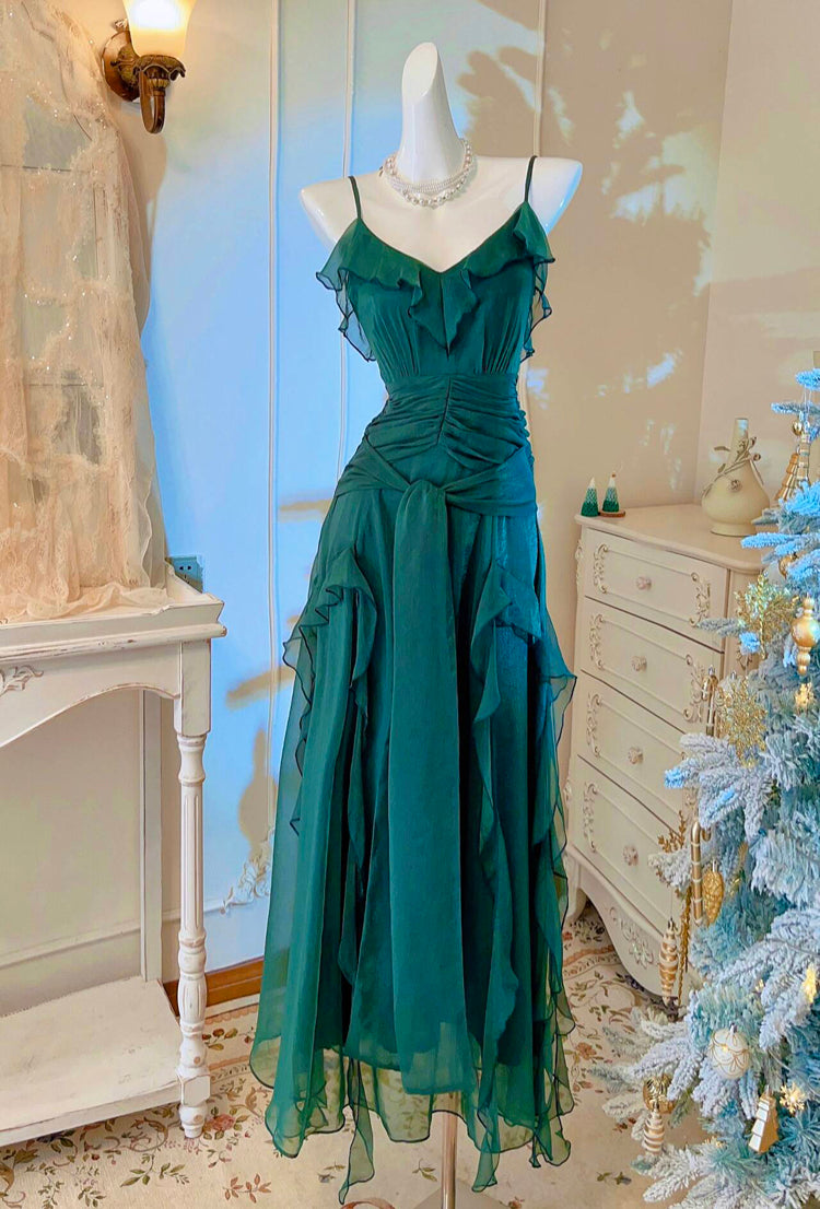 Vintage Green A-Line Spaghetti Strap Chiffon Long Prom Dress V-Neck Layered Evening Gown ED01698