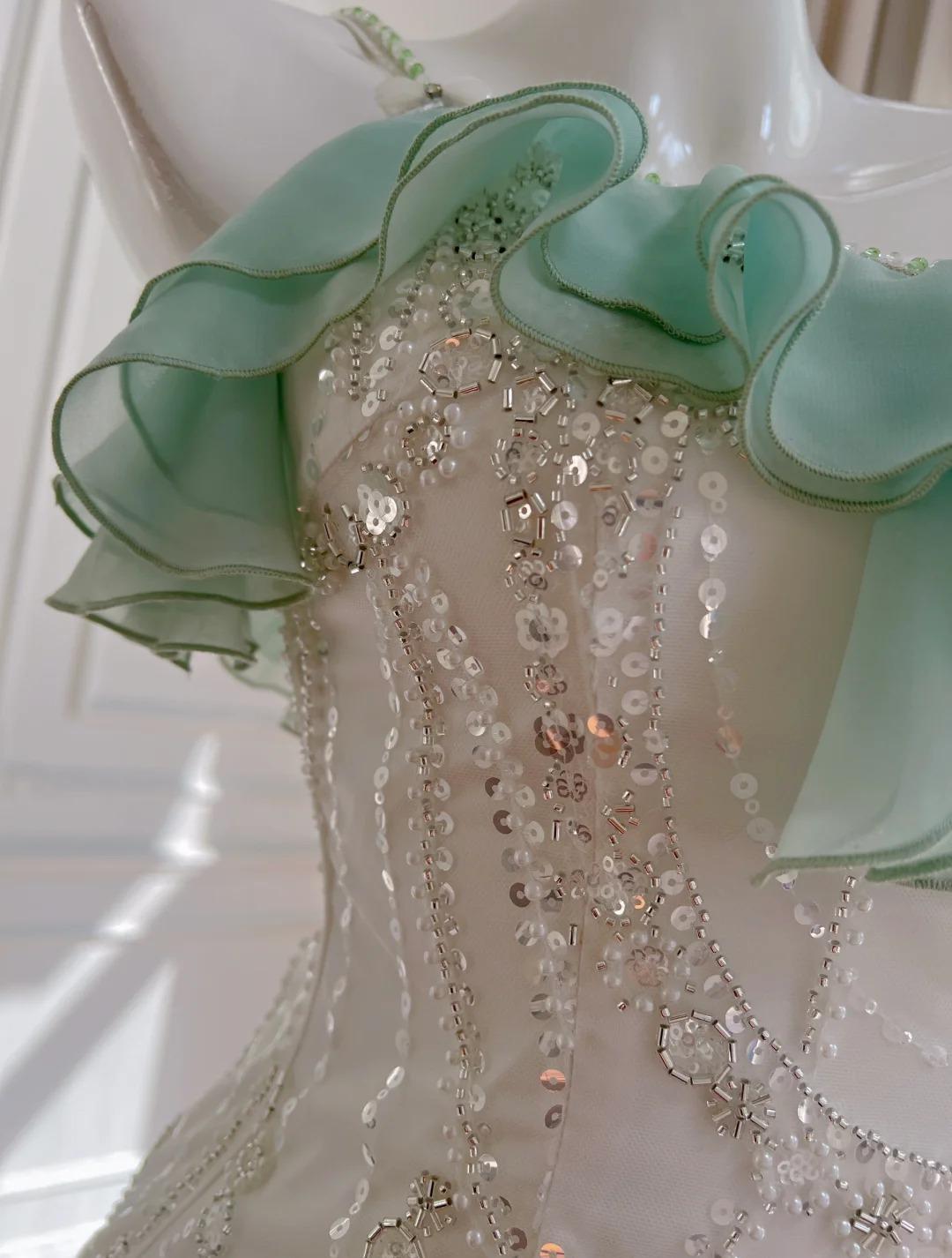 Fairytale Mint Green Spaghetti Straps Chiffon Ruffled Prom Dresses Shiny Beaded Sequined Backless Evening Dresses ED02006