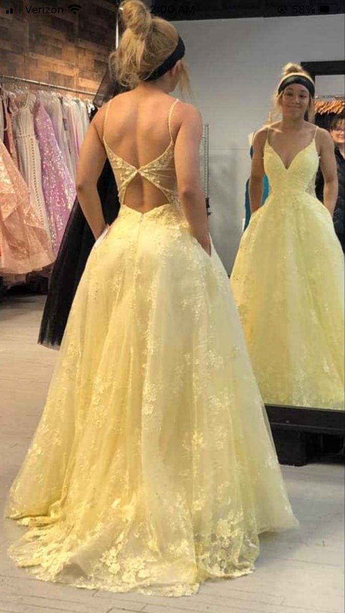 Gorgeous Yellow Spaghetti Straps Tulle Lace Applique A-Line Wedding Dress Formal Evening Dress ED02100