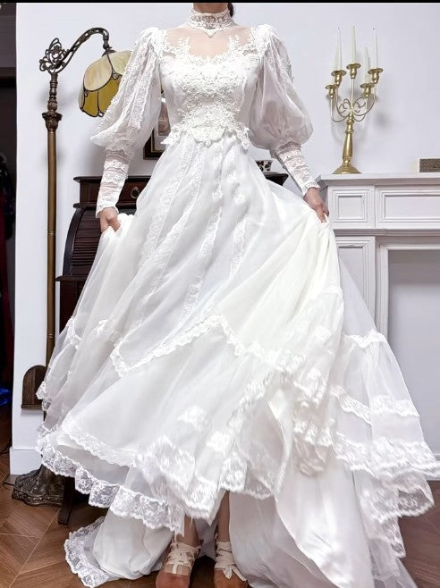 Charming A-Line White Turtleneck Lace Beading Tulle Long Sleeve Vintage Wedding Dress ED02207