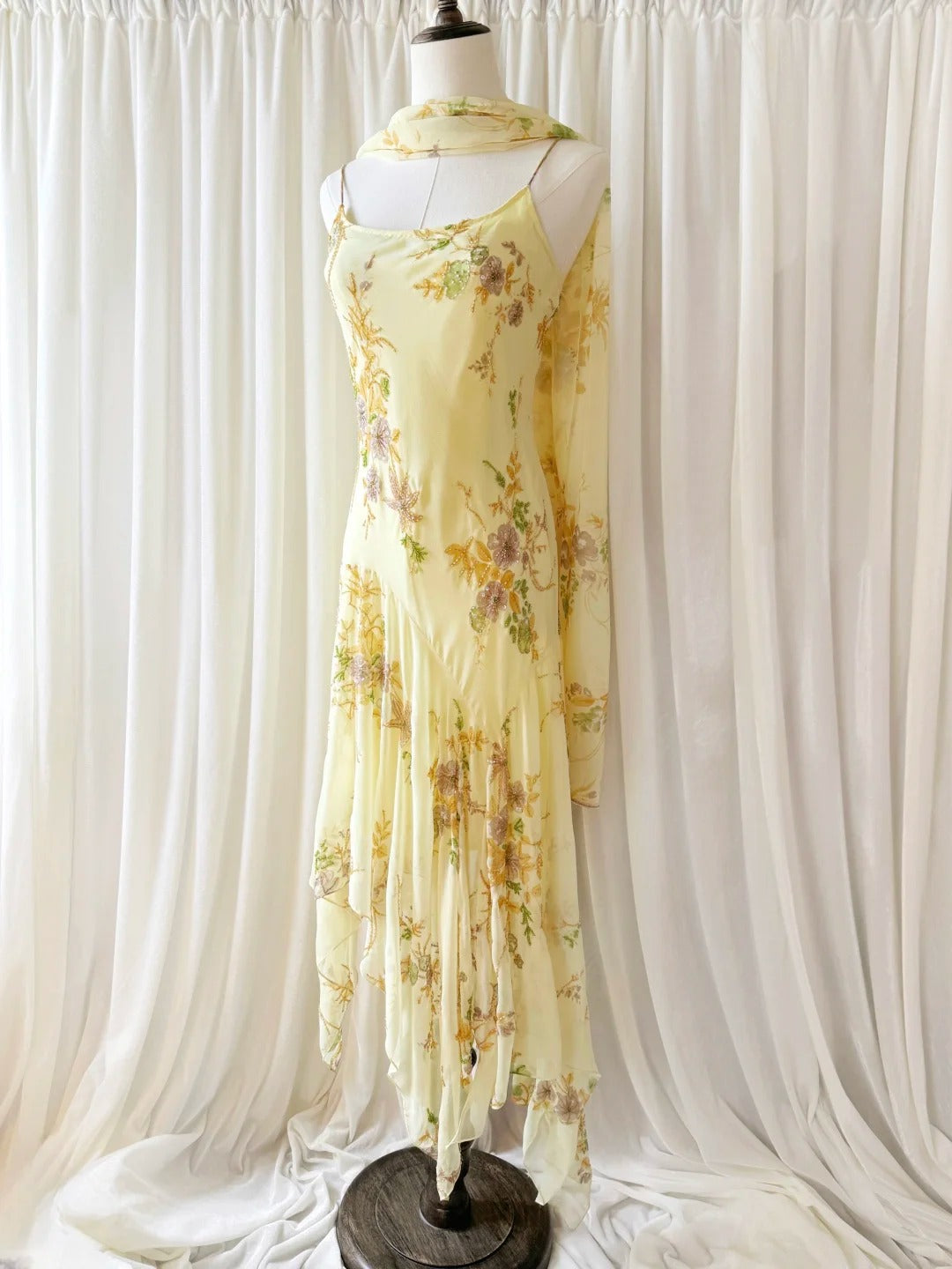 Vintage Yellow Beaded Chiffon Spaghetti Straps Sheath Prom Dresses ED02226
