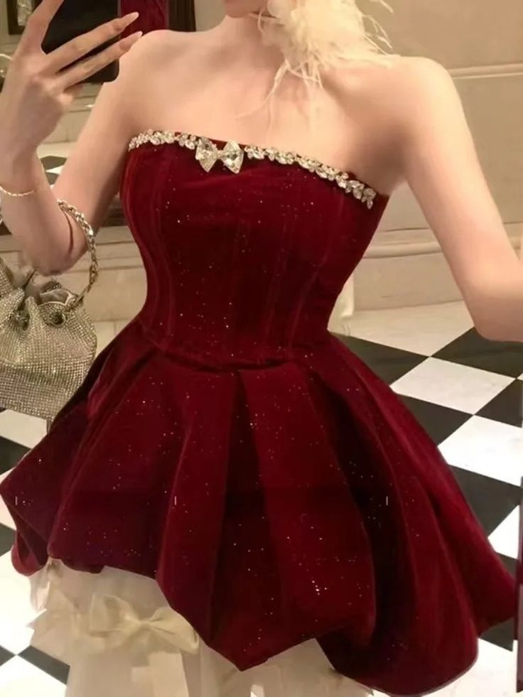 Gorgeous Red Velvet A-Line Strapless Homecoming Dress Tulle Short Prom Dresses with Bow ED02396