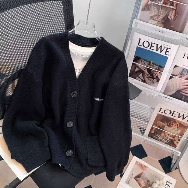 Loose V-neck knitted cardigan ED0270