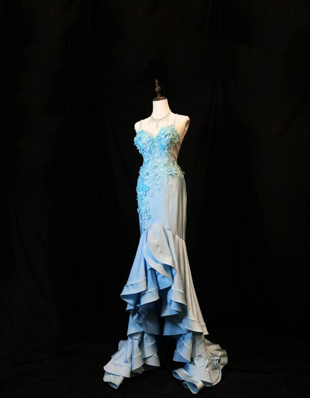 Gorgeous Blue Spaghetti Straps Mermaid Satin Long Prom Dresses Vintage Evening Gowns with Appliques ED02730