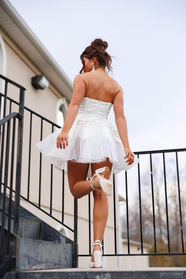 Elegant White Strapless A-Line Tulle Beaded Short Prom Dresses Homecoming Dresses ED02745