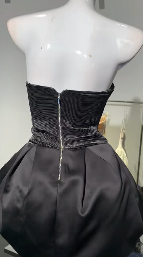 Elegant Black Strapless A-Line Satin Short Prom Dresses Homecoming Dresses ED02842