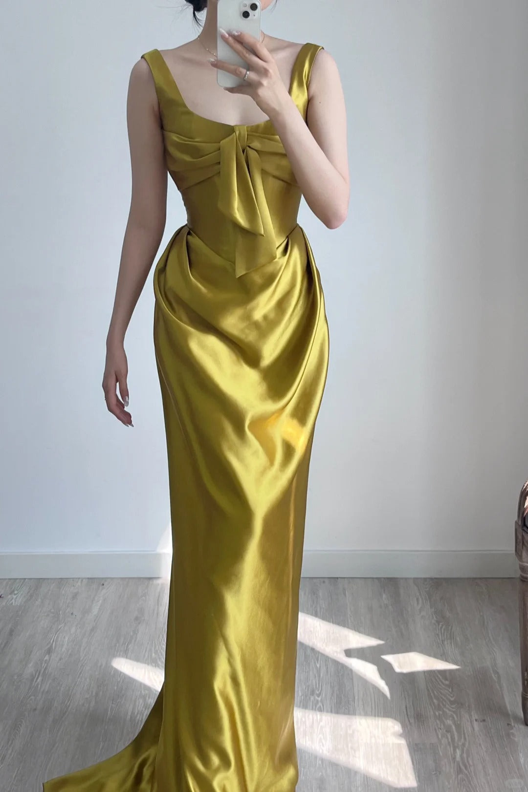 Elegant Yellow U Neck Sheath Satin Long Prom Dresses Formal Evening Gowns ED02891
