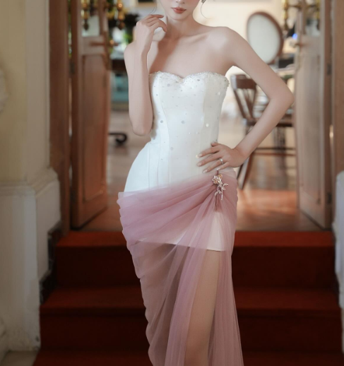 Elegant White Strapless Sheath Satin Short Evening Dress Sweet Homecoming Dress ED02960