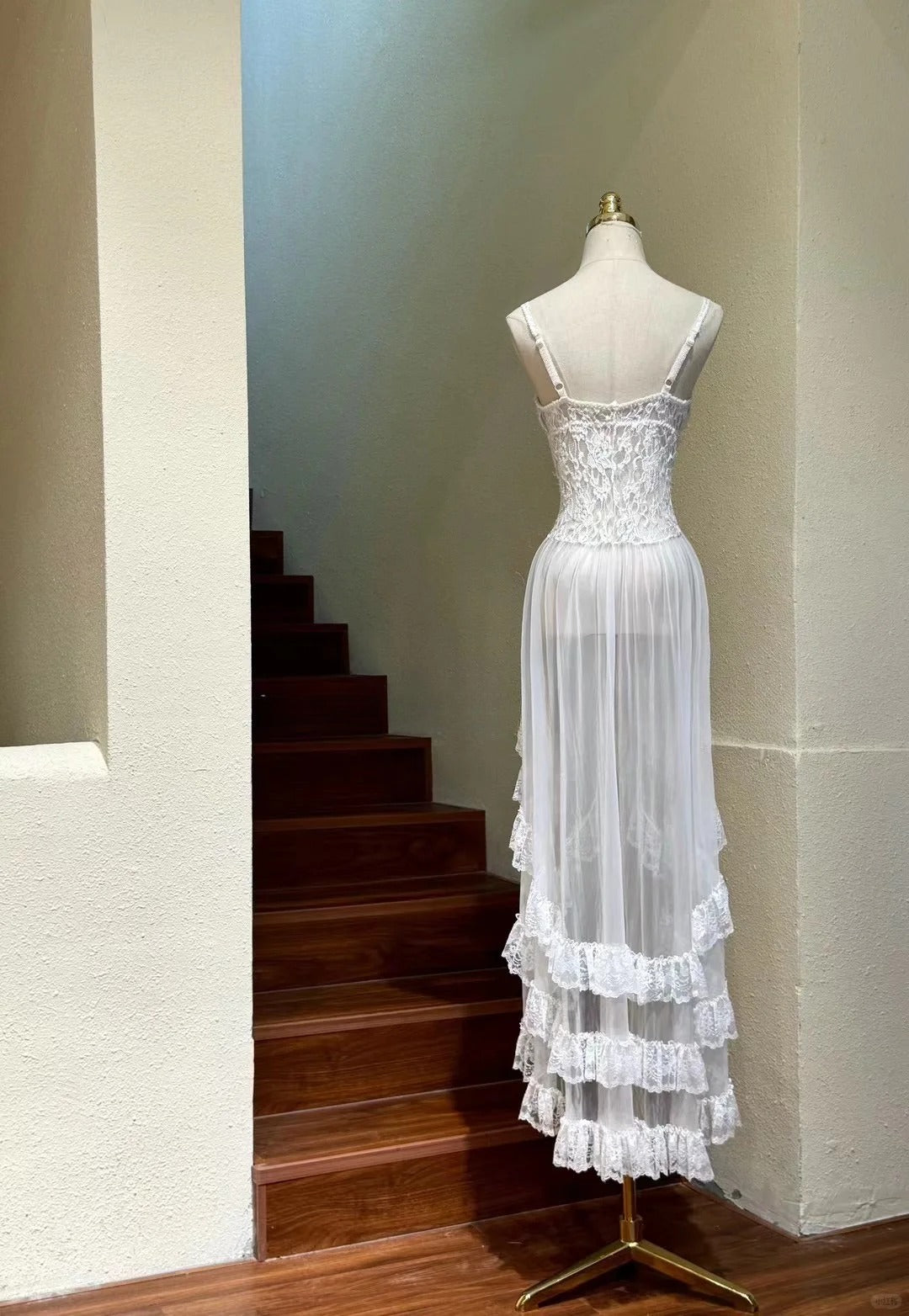 Classic White Spaghetti Straps A-Line Tulle Lace Birthday Evening Dress Vintage Wedding Dress ED03091