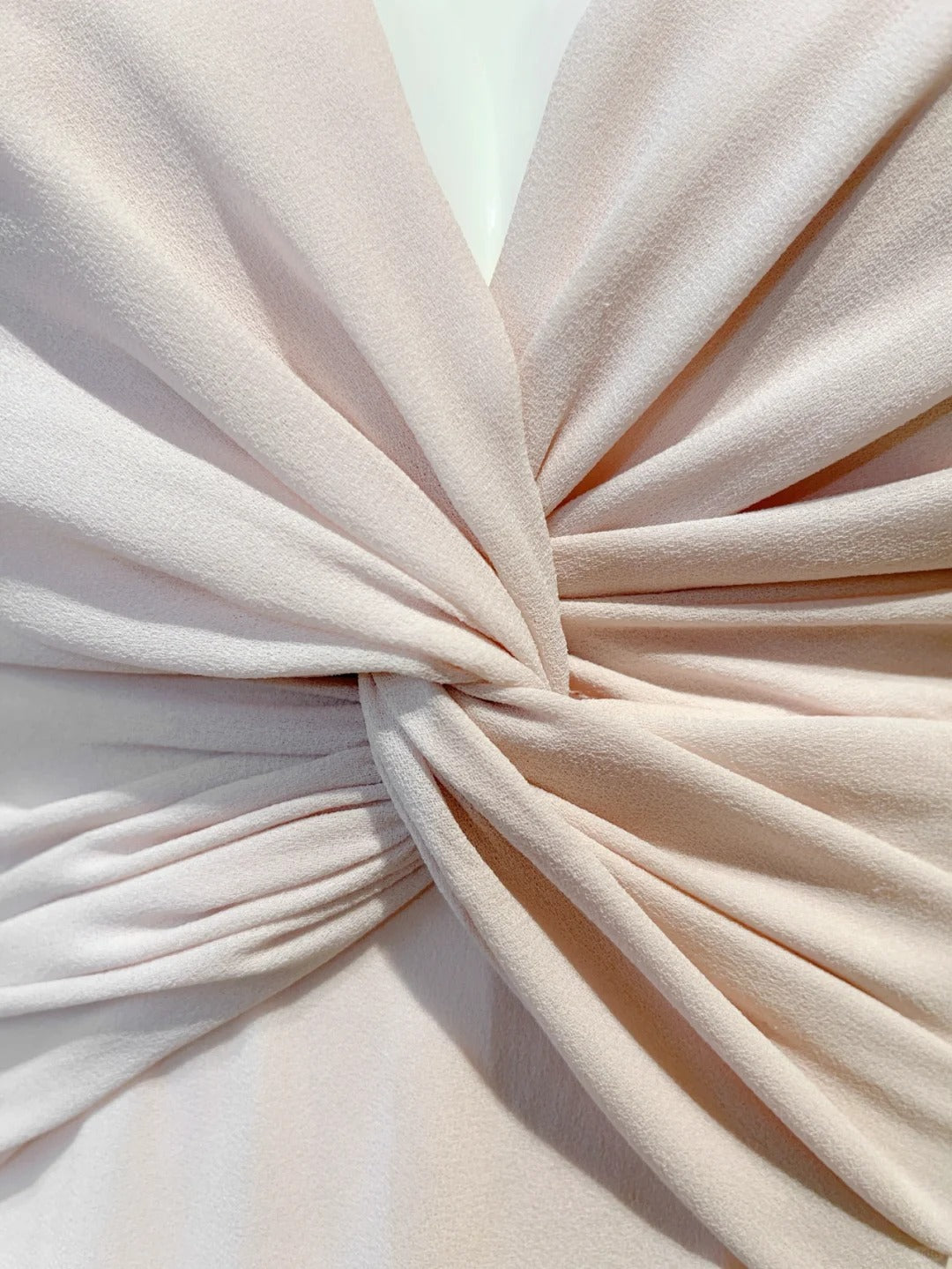 Sweet Pink V-neck Sheath Chiffon Prom Dresses Elegant Birthday Evening Gowns with Ruffles ED03100