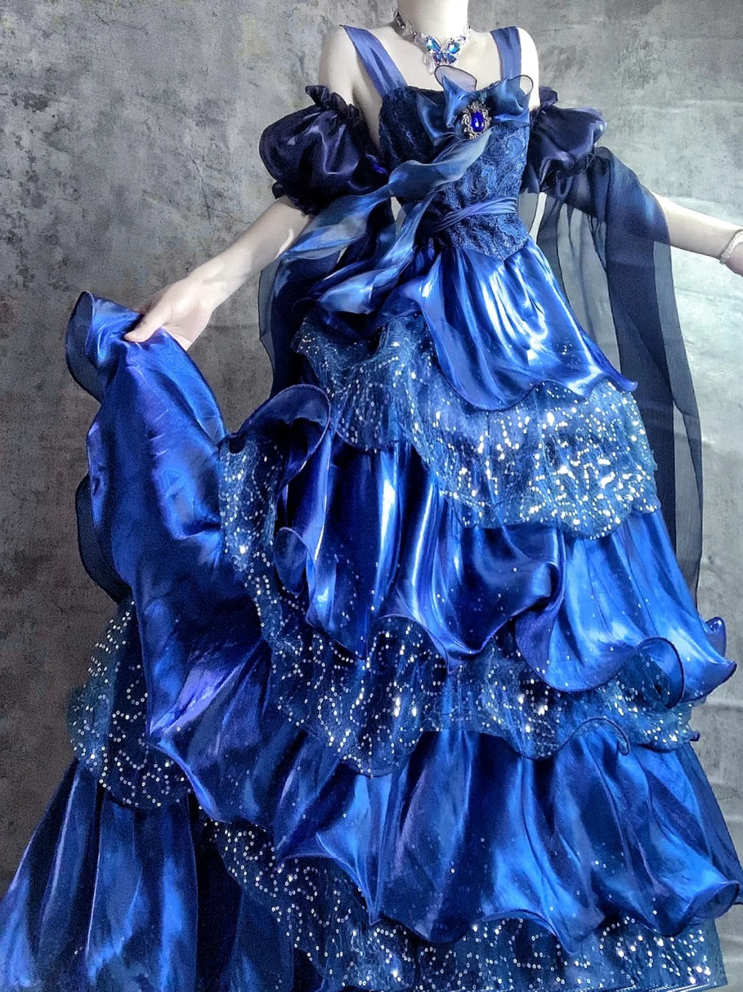 Fairytale Blue Spaghetti Straps A-Line Satin Sequin Long Prom Dresses Gorgeous Birthday Evening Gowns ED03186