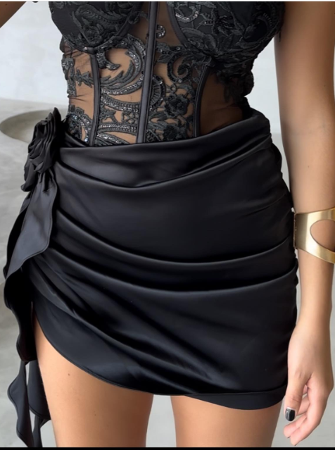 Elegant Black Sweetheart Party Dress A-Line Satin Applique Short Evening Dress Sexy Homecoming Dress ED03196