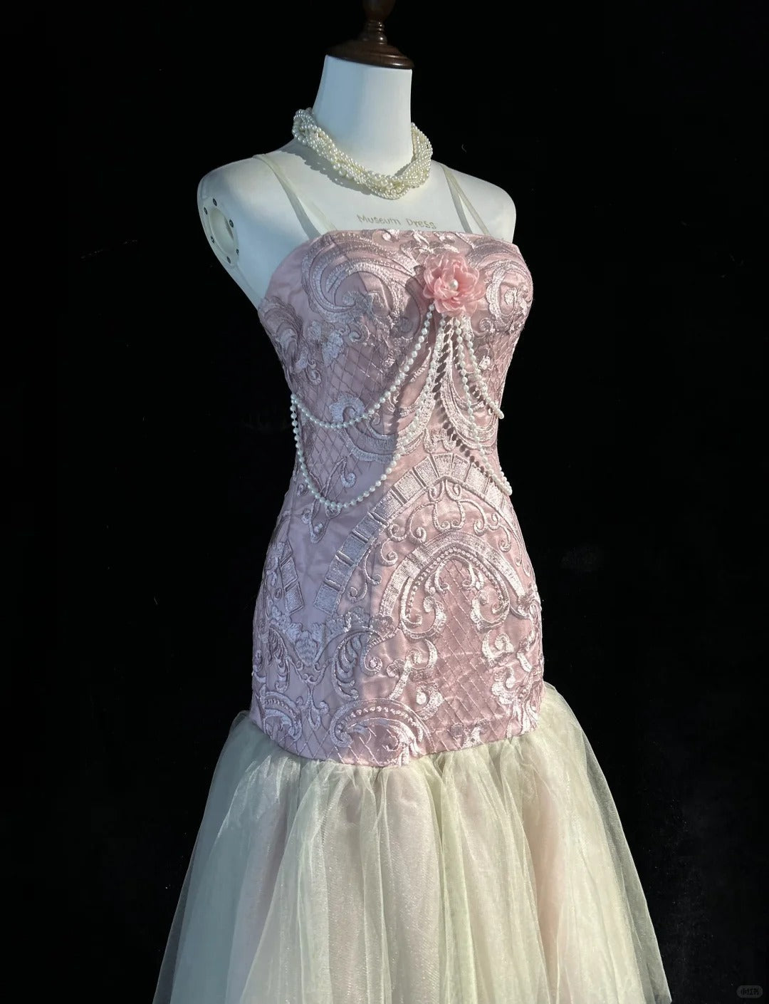 Vintage Pink Strapless Sheath Tulle Embroidery Short Evening Dress ED03521